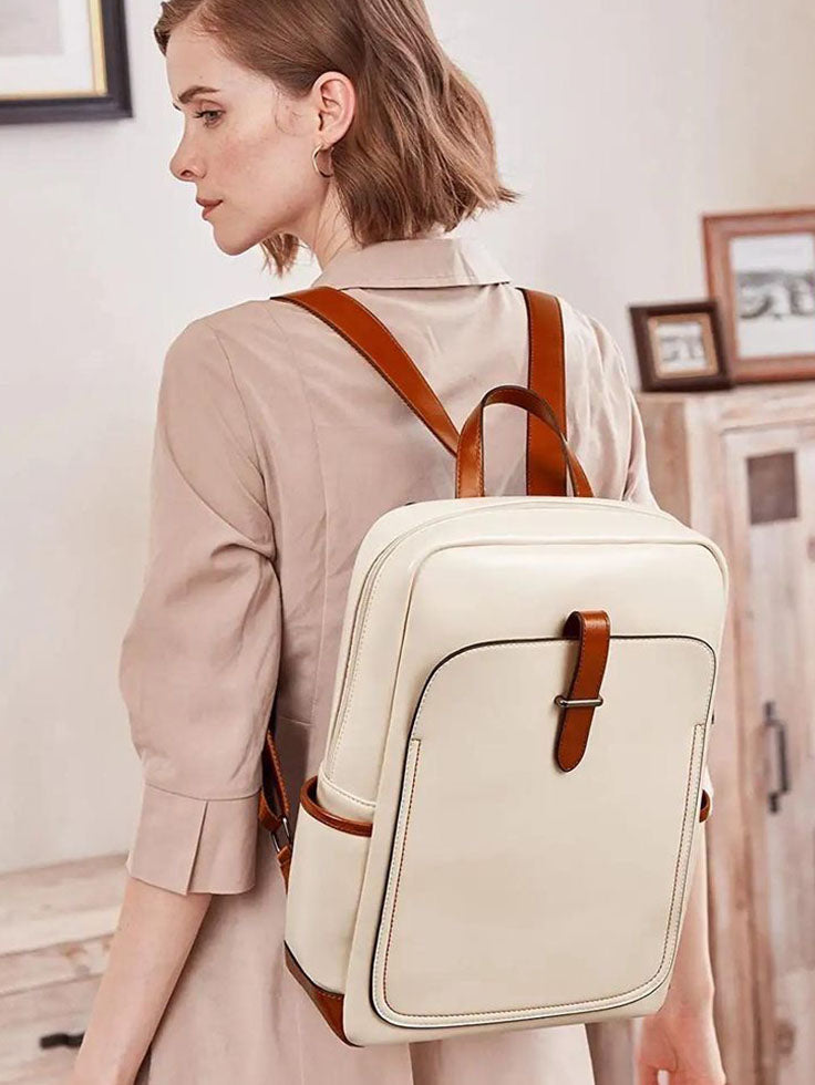 What Are the Essential Features of a Good Business Backpack?